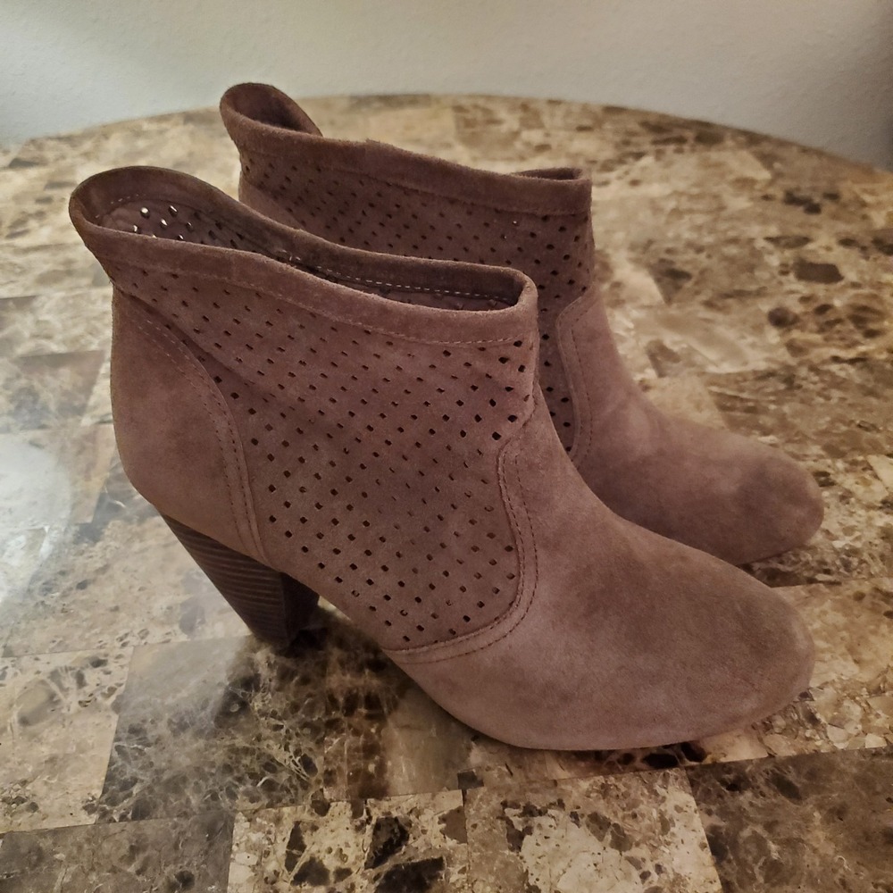 Jessica Simpson sz 8M split suede‎ booties western cowgirl stack heel mink brown